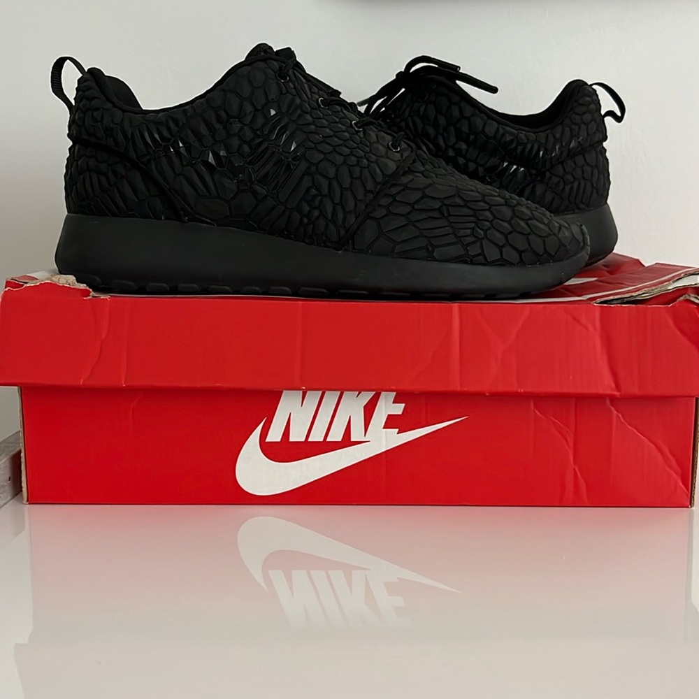 Nike Roshe One DMB Black Womens 9.5